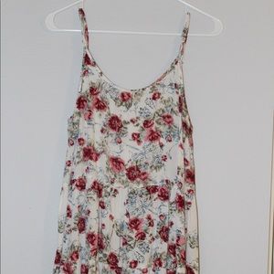 A floral dress⚡️